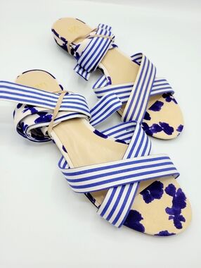 CAbi 6013 Tied Up Blue White Watercolor Floral Striped Strappy Sandal Women's 10